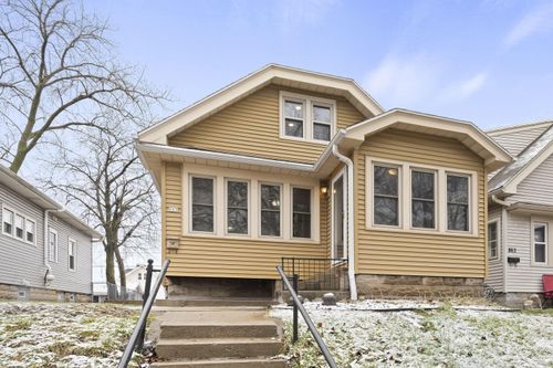 865 S 75th St, WEST ALLIS, WI, 53214-3014 | Card Image