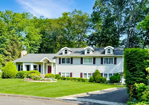1 Robinson Dr, Stamford, CT, 06905-2426 | Card Image