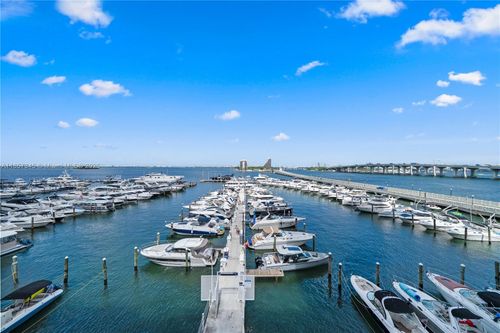 apt-515-555 Ne 15th St, MIAMI, FL, 33132-1428 | Card Image