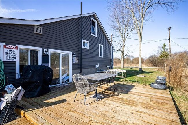 909 Pleasant Beach Rd, House other with 3 bedrooms, 1 bathrooms and 12 parking in Sherkston ON | Image 14