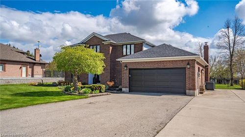 3992 Weimar Line, Wellesley, ON, N0B2T0 | Card Image