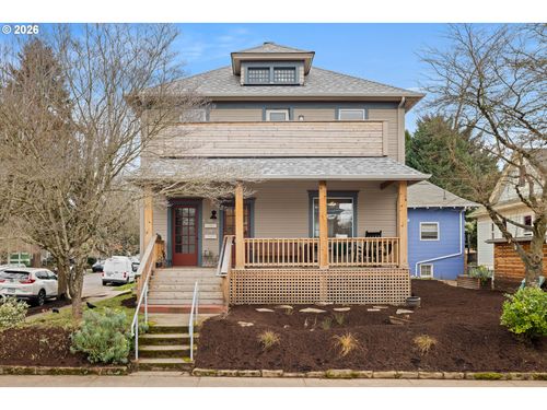 802 Se 35th Ave, Portland, OR, 97214 | Card Image