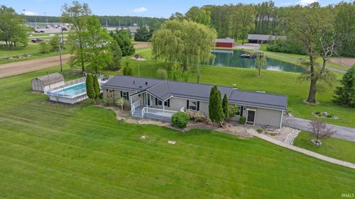 872 Us Highway 224, Uniondale, IN, 46791-9711 | Card Image