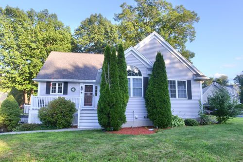 75 Border Winds Ave, Seabrook, NH, 03874-4463 | Card Image