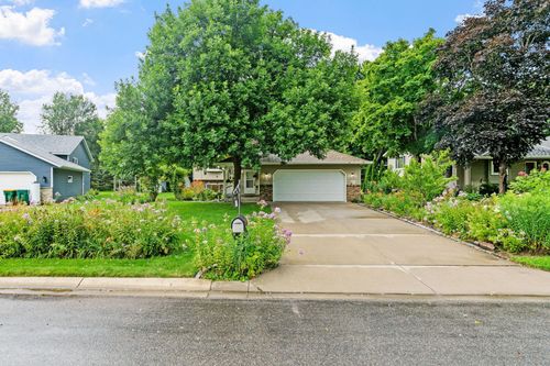 809 3rd Ave N, Sartell, MN, 56377-1443 | Card Image