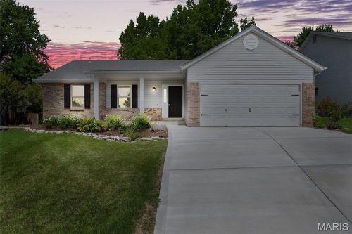 1249 Harvest Ridge Dr, Saint Charles, MO, 63303-5993 | Card Image