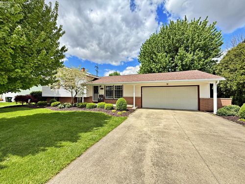 100 Hillcrest Dr, Tiffin, OH, 44883-2658 | Card Image