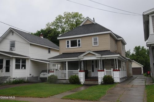 830 Vischer Ave, Rotterdam, NY, 12306-3912 | Card Image