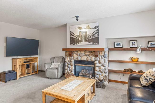 306 - 170 Crossbow Place, Home with 2 bedrooms, 2 bathrooms and 2 parking in Canmore AB | Image 11