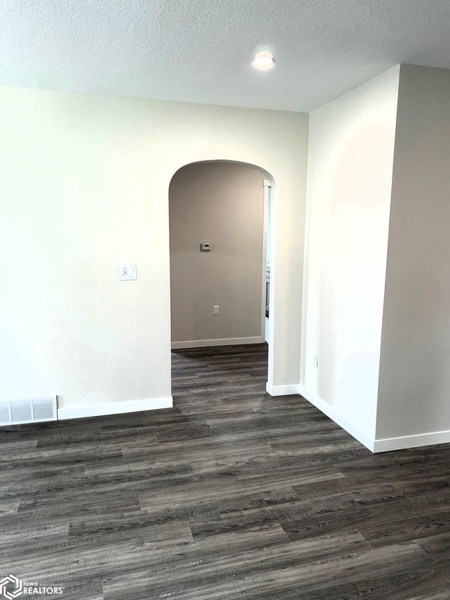 906 4 Th St, Home with 4 bedrooms, 2 bathrooms and 6 parking in Victor IA | Image 12