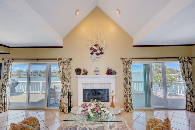 5913 Bali Way N, House other with 5 bedrooms, 3 bathrooms and null parking in St Pete Beach FL | Image 16