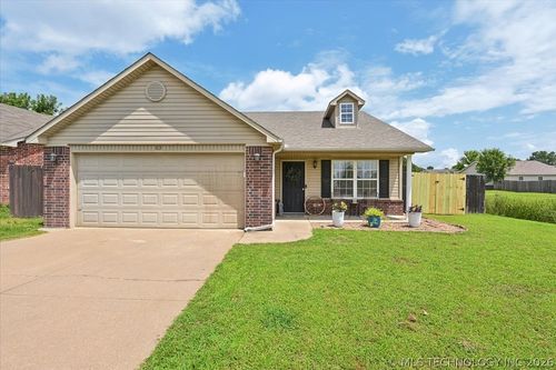 63 Fairlane Dr, Sapulpa, OK, 74066-7547 | Card Image