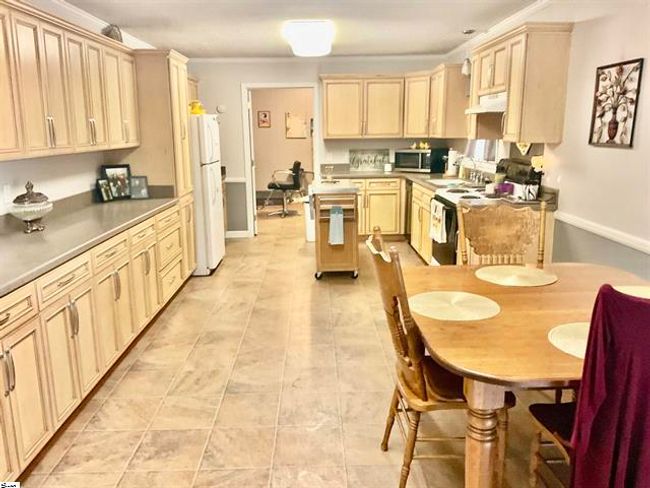 110 Canfield Rd, House other with 3 bedrooms, 2 bathrooms and null parking in Honea Path SC | Image 15