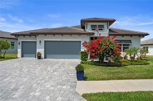 3671 Sapphire Cove Cir, Naples, FL, 34114-2925 | Card Image