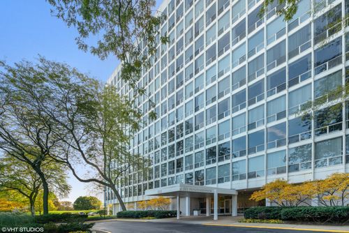 apt-211-601 E 32nd St, Chicago, IL, 60616-4001 | Card Image