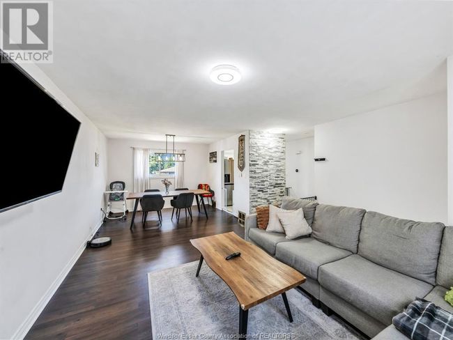 10670 Lambeth Rd, House other with 3 bedrooms, 2 bathrooms and null parking in Windsor ON | Image 20