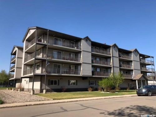205-701 Henry St, Estevan, SK, S4A2B7 | Card Image