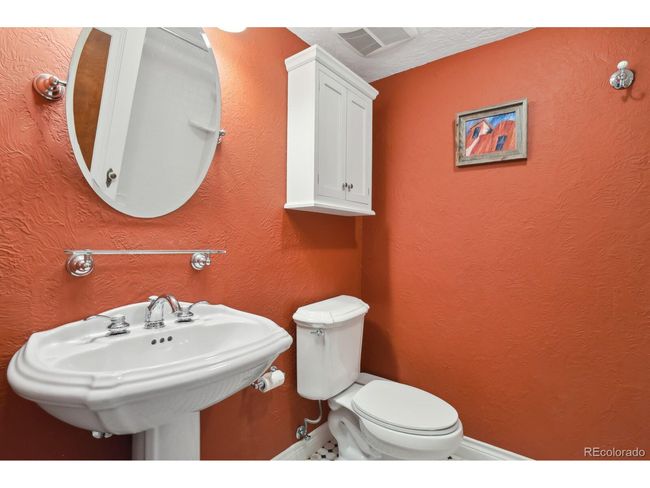 1003 N Institute St, House other with 4 bedrooms, 4 bathrooms and null parking in Colorado Springs CO | Image 37