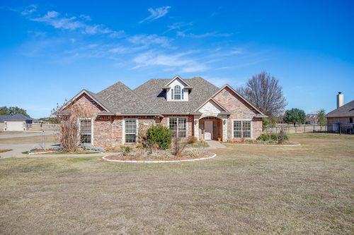 2300 E Emerald Bend Ct, Granbury, TX, 76049-5582 | Card Image