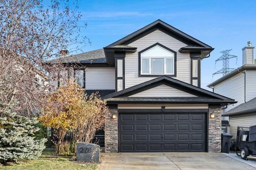 276 Oakmere Close, Chestermere, AB, T1X1L2 | Card Image