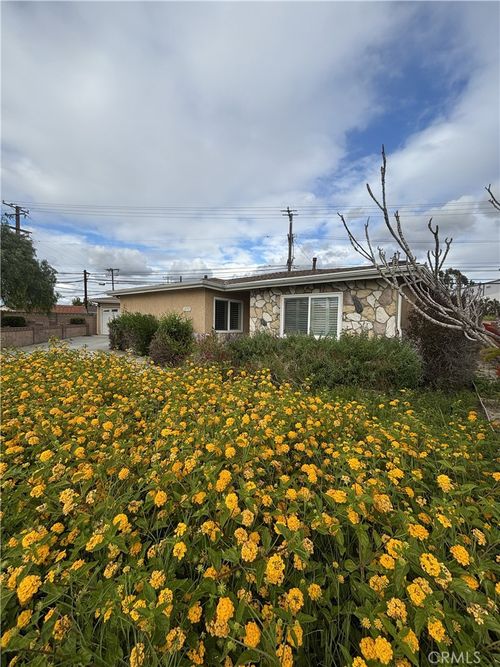 12157 187th St, Artesia, CA, 90701-5845 | Card Image