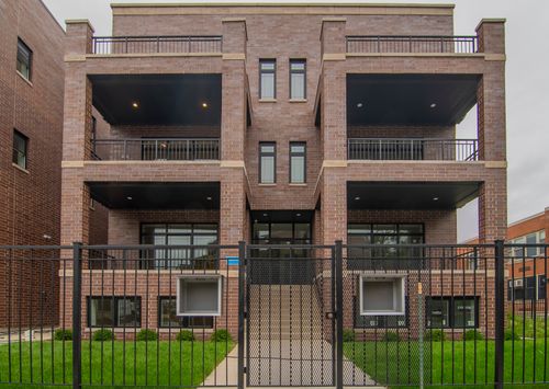 1e-2042 W Washington Blvd, Chicago, IL, 60612-2429 | Card Image