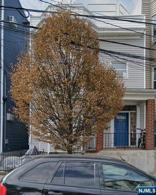 557 Hudson Ave, Weehawken, NJ, 07086-5772 | Card Image