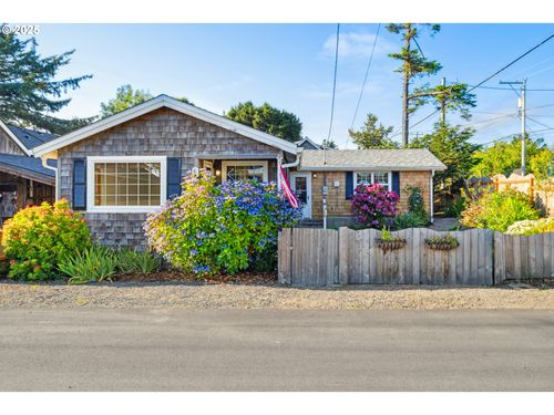 108 W Jefferson St, Cannon Beach, OR, 97110-3096 | Card Image
