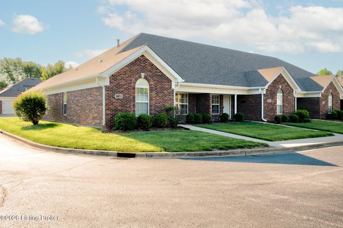 8211 Delta Cir, Louisville, KY, 40228 | Card Image