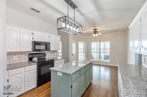 8541 Saddle Creek Rd, Abilene, TX, 79602-5451 | Card Image