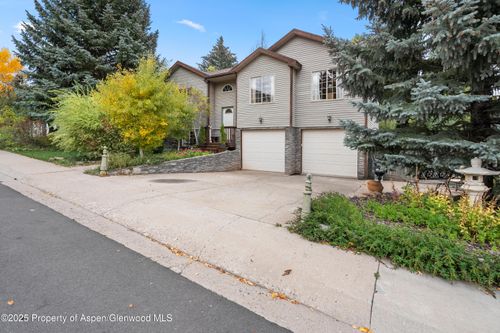 310 Mesquite Ct, New Castle, CO, 81647-9454 | Card Image