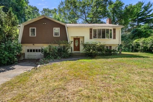 5 Chase Dr, Sharon, MA, 02067-2904 | Card Image