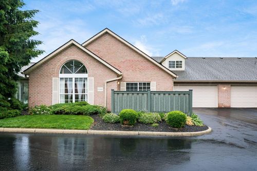 6046 Blendon Chase Dr, Westerville, OH, 43081-8666 | Card Image