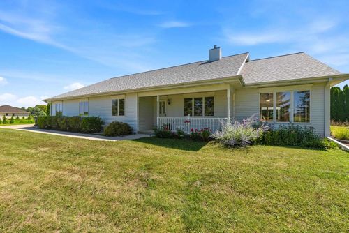 N7600 Burns Road, Beaver Dam, WI, 53916 | Card Image