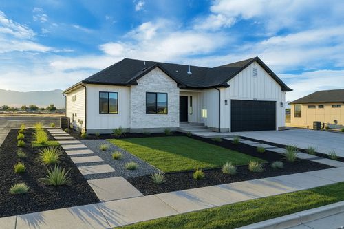 201-838 S Adams Ave, Grantsville, UT, 84029-4902 | Card Image