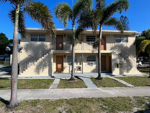 4-800 Douglass Ave, West Palm Beach, FL, 33401-3601 | Card Image