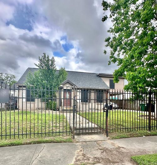 2007 Rosewood St, Houston, TX, 77004-5123 | Card Image