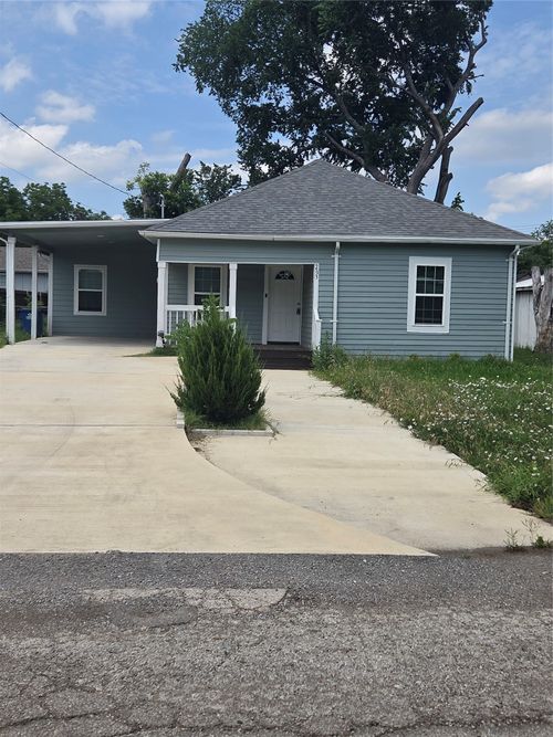 203 E Ann St, Kaufman, TX, 75142-2417 | Card Image