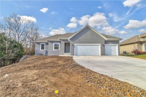 3100 N 118th St, Kansas City, KS, 66109-7870 | Card Image