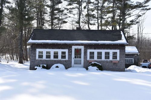 641 & 647 First Nh Turnpike, Northwood, NH, 03261 | Card Image