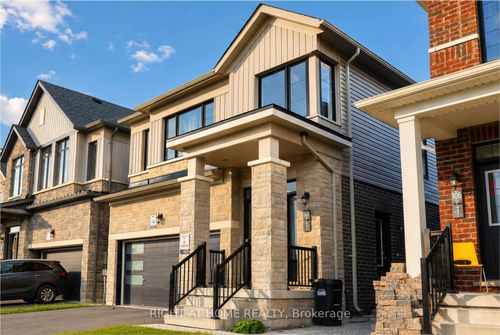 108 Nottingham Rd, Barrie, ON, L9J0L4 | Card Image