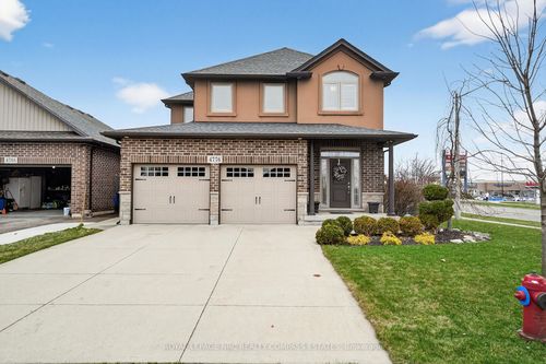 4776 Victor Dr, Niagara Falls, ON, L2E0B2 | Card Image
