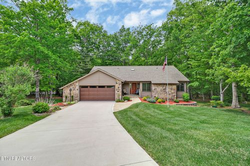 46 Heather Glen Cir, Crossville, TN, 38558-6434 | Card Image