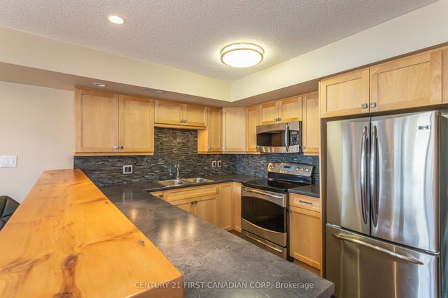 20 - 40 Ontario St S, Condo with 2 bedrooms, 2 bathrooms and 1 parking in Grand Bend ON | Image 15