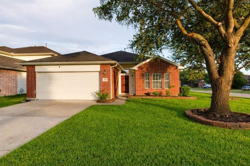 7402 Bering Landing Dr, Cypress, TX, 77433-2036 | Card Image