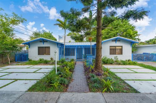 back-3225 Sw 58th Ave, Miami, FL, 33155-4040 | Card Image