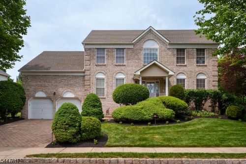 4 Muirhead Ct, Belle Mead, NJ, 08502-4317 | Card Image