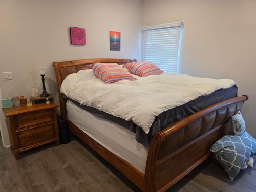 263 Meadow Brook Trl, Manchester, IA, 52057-2319 | Card Image