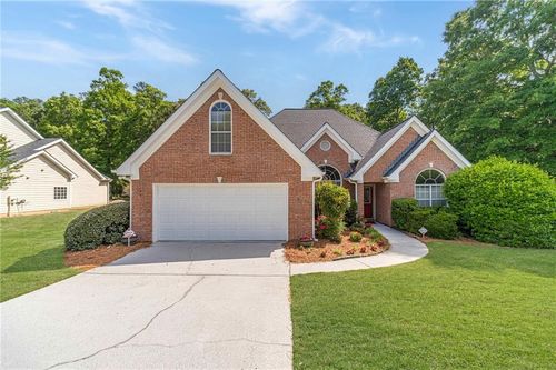 2111 Vintage Oaks Dr, Loganville, GA, 30052-5172 | Card Image