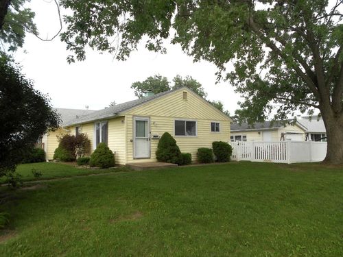 8865 S Ryan Rd, Hometown, IL, 60456-1227 | Card Image
